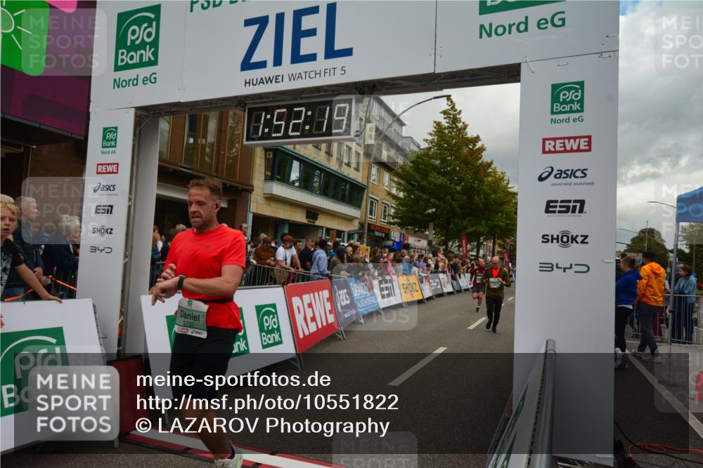 20.09.2026 - PSD Bank Halbmarathon LAZAROV Photography http://msf.ph/oto/10551822 20.09.2026 11:52:19 Ziel 1152, 3042, 3047, 3512, 3664, 3737, 4539, 4609, 4680, 4714, 4789 meine-sportfotos.de