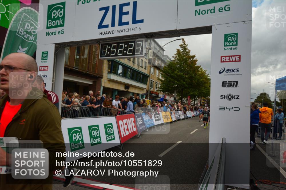 20.09.2026 - PSD Bank Halbmarathon LAZAROV Photography http://msf.ph/oto/10551829 20.09.2026 11:52:22 Ziel 1130, 1152, 1196, 1254, 1732, 1889, 3042, 3047, 3512, 3664, 3737, 4539, 4609, 4680, 4714, 4789 meine-sportfotos.de