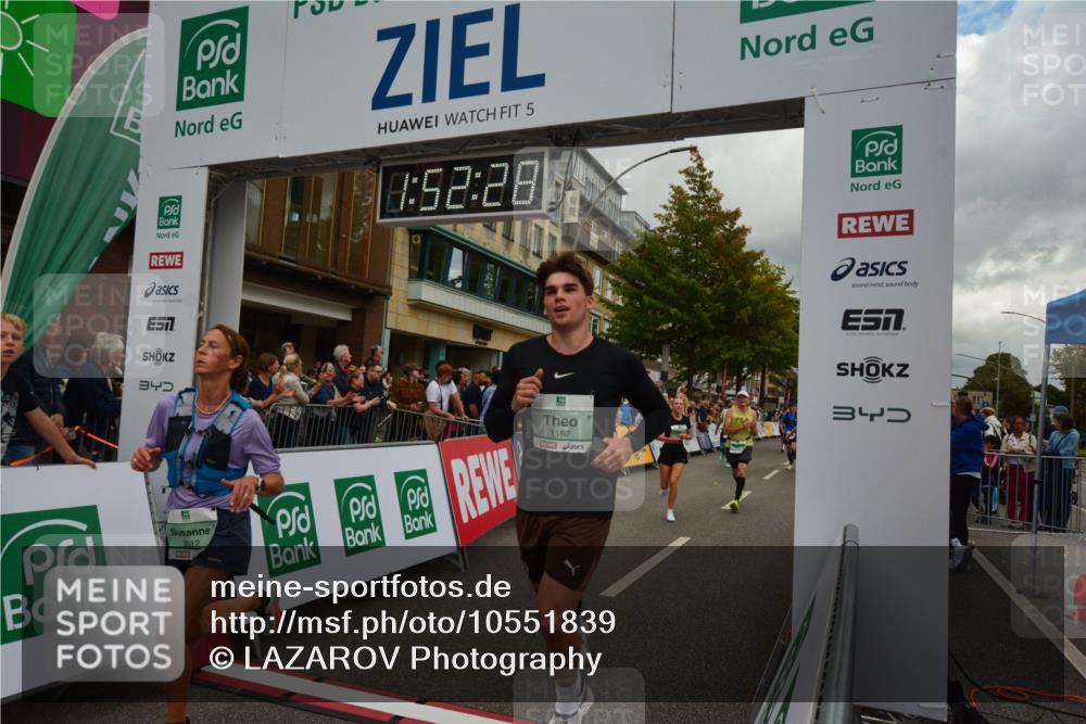 20.09.2026 - PSD Bank Halbmarathon LAZAROV Photography http://msf.ph/oto/10551839 20.09.2026 11:52:27 Ziel 1130, 1152, 1196, 1254, 1732, 1853, 1889, 3042, 3047, 3512, 3664, 4071, 4539, 4609, 4714, 4768 meine-sportfotos.de