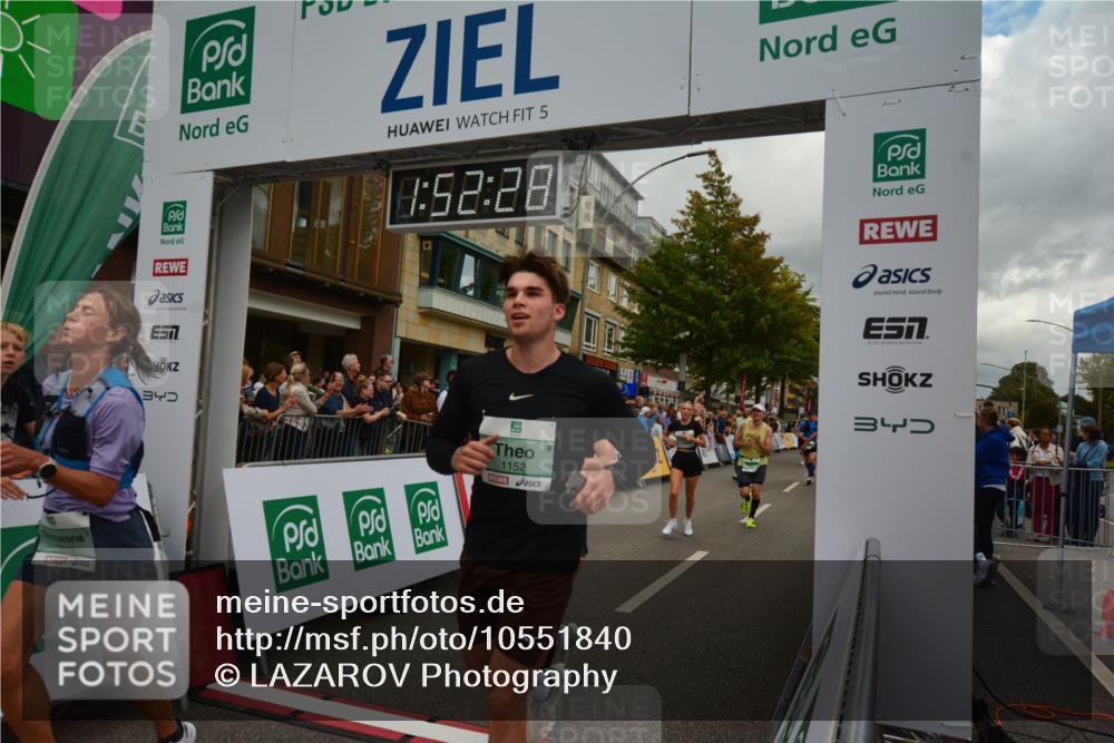 20.09.2026 - PSD Bank Halbmarathon LAZAROV Photography http://msf.ph/oto/10551840 20.09.2026 11:52:27 Ziel 1130, 1152, 1196, 1254, 1732, 1853, 1889, 3042, 3047, 3512, 3664, 4071, 4539, 4609, 4714, 4768 meine-sportfotos.de