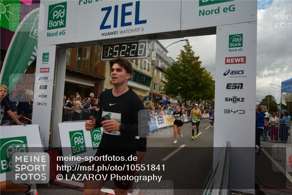 20.09.2026 - PSD Bank Halbmarathon LAZAROV Photography http://msf.ph/oto/10551841 20.09.2026 11:52:28 Ziel 1130, 1152, 1196, 1254, 1732, 1853, 1889, 3042, 3047, 3512, 3664, 4071, 4539, 4609, 4714, 4768 meine-sportfotos.de