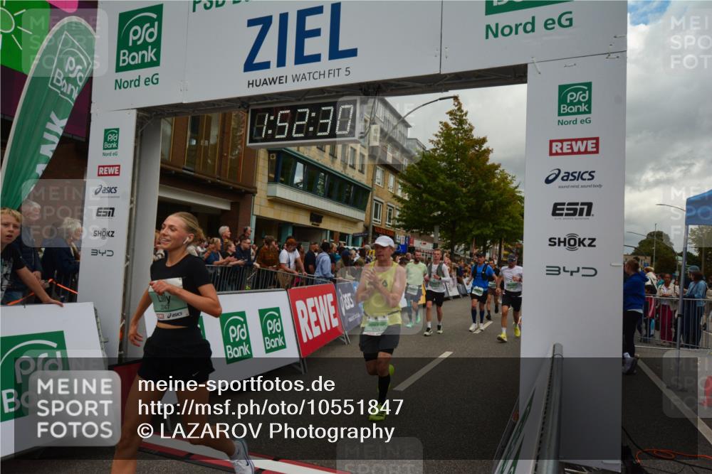20.09.2026 - PSD Bank Halbmarathon LAZAROV Photography http://msf.ph/oto/10551847 20.09.2026 11:52:30 Ziel 1130, 1152, 1196, 1254, 1732, 1853, 1889, 3047, 3512, 3515, 3664, 4071, 4609, 4714, 4768 meine-sportfotos.de