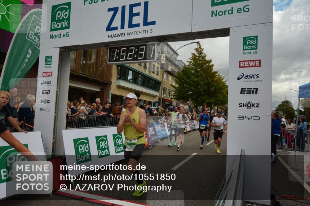 20.09.2026 - PSD Bank Halbmarathon LAZAROV Photography http://msf.ph/oto/10551850 20.09.2026 11:52:30 Ziel 1130, 1152, 1196, 1254, 1732, 1853, 1889, 3047, 3512, 3515, 3664, 4071, 4609, 4714, 4768 meine-sportfotos.de