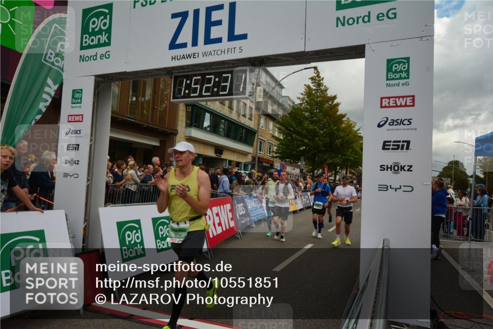 20.09.2026 - PSD Bank Halbmarathon LAZAROV Photography http://msf.ph/oto/10551851 20.09.2026 11:52:30 Ziel 1130, 1152, 1196, 1254, 1732, 1853, 1889, 3047, 3512, 3515, 3664, 4071, 4609, 4714, 4768 meine-sportfotos.de