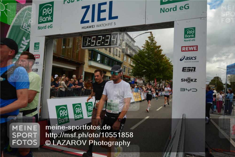 20.09.2026 - PSD Bank Halbmarathon LAZAROV Photography http://msf.ph/oto/10551858 20.09.2026 11:52:33 Ziel 1130, 1152, 1196, 1254, 1732, 1853, 1889, 2028, 2113, 3047, 3227, 3512, 3515, 3664, 4071, 4714, 4768 meine-sportfotos.de