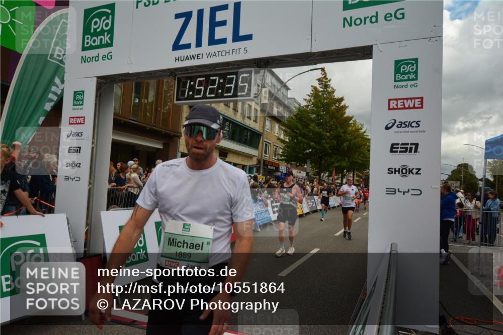 20.09.2026 - PSD Bank Halbmarathon LAZAROV Photography http://msf.ph/oto/10551864 20.09.2026 11:52:34 Ziel 1130, 1196, 1254, 1732, 1853, 1889, 2028, 2113, 3047, 3227, 3515, 3664, 4071, 4714, 4768 meine-sportfotos.de