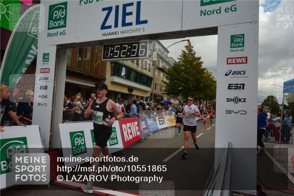 20.09.2026 - PSD Bank Halbmarathon LAZAROV Photography http://msf.ph/oto/10551865 20.09.2026 11:52:35 Ziel 1130, 1196, 1254, 1732, 1853, 1889, 2028, 2113, 3047, 3227, 3515, 4071, 4714, 4768 meine-sportfotos.de
