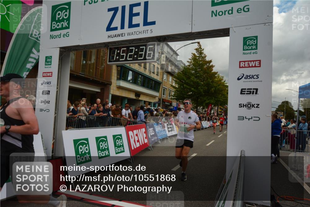 20.09.2026 - PSD Bank Halbmarathon LAZAROV Photography http://msf.ph/oto/10551868 20.09.2026 11:52:36 Ziel 1130, 1196, 1254, 1732, 1853, 1889, 2028, 2113, 3047, 3227, 3515, 4071, 4714, 4768 meine-sportfotos.de