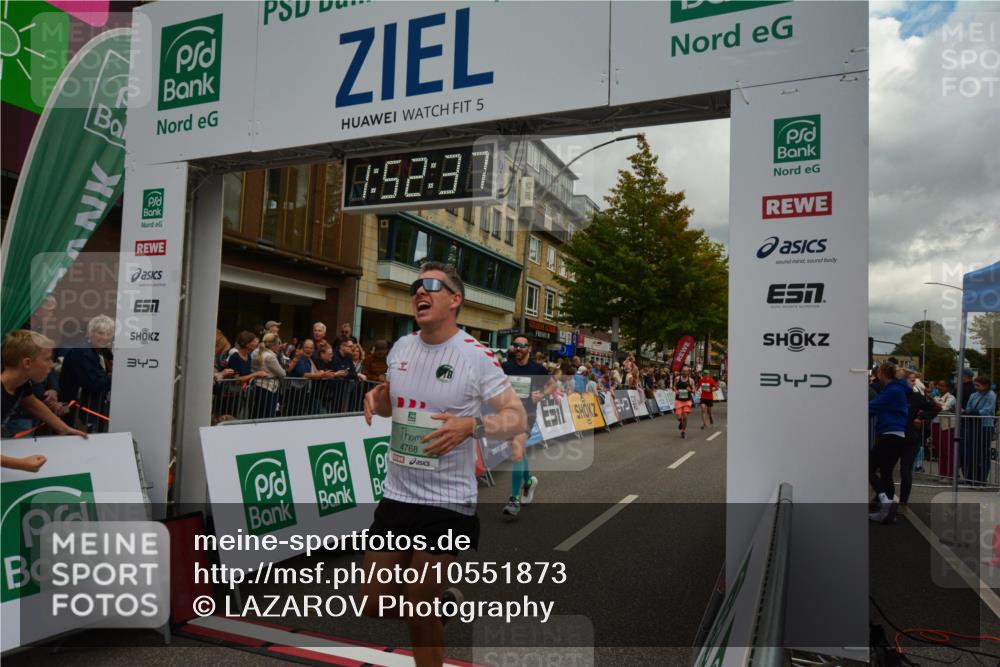 20.09.2026 - PSD Bank Halbmarathon LAZAROV Photography http://msf.ph/oto/10551873 20.09.2026 11:52:37 Ziel 1130, 1196, 1254, 1732, 1853, 1889, 2028, 2113, 3227, 3515, 4071, 4714, 4768 meine-sportfotos.de