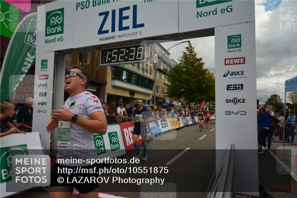 20.09.2026 - PSD Bank Halbmarathon LAZAROV Photography http://msf.ph/oto/10551875 20.09.2026 11:52:37 Ziel 1130, 1196, 1254, 1732, 1853, 1889, 2028, 2113, 3227, 3515, 4071, 4714, 4768 meine-sportfotos.de