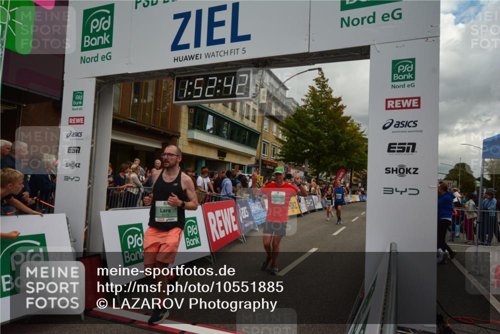 20.09.2026 - PSD Bank Halbmarathon LAZAROV Photography http://msf.ph/oto/10551885 20.09.2026 11:52:41 Ziel 1853, 2028, 2113, 3227, 3515, 4071, 4230, 4768 meine-sportfotos.de