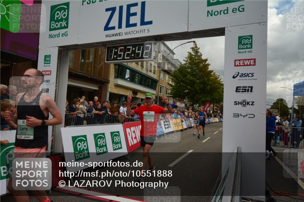 20.09.2026 - PSD Bank Halbmarathon LAZAROV Photography http://msf.ph/oto/10551888 20.09.2026 11:52:42 Ziel 1853, 2028, 2113, 3227, 3515, 4071, 4230, 4768 meine-sportfotos.de