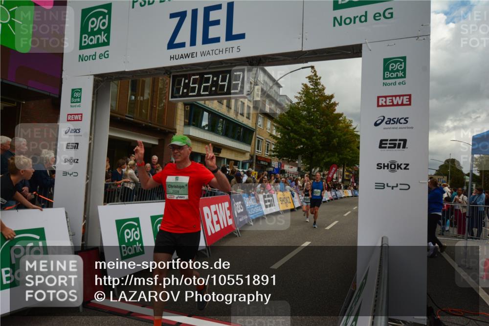 20.09.2026 - PSD Bank Halbmarathon LAZAROV Photography http://msf.ph/oto/10551891 20.09.2026 11:52:42 Ziel 1853, 2028, 2113, 3227, 3515, 4071, 4230, 4768 meine-sportfotos.de