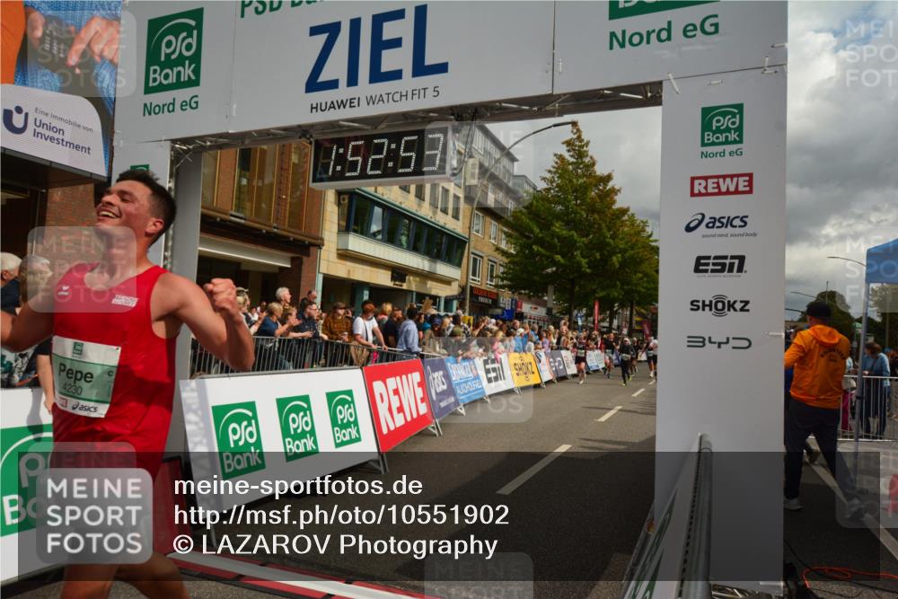 20.09.2026 - PSD Bank Halbmarathon LAZAROV Photography http://msf.ph/oto/10551902 20.09.2026 11:52:52 Ziel 1365, 2528, 3018, 3050, 3505, 4020, 4230, 4451, 4757 meine-sportfotos.de