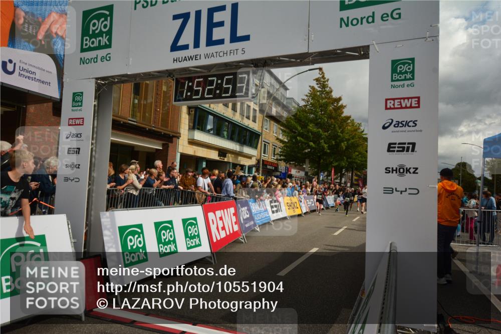 20.09.2026 - PSD Bank Halbmarathon LAZAROV Photography http://msf.ph/oto/10551904 20.09.2026 11:52:52 Ziel 1365, 2528, 3018, 3050, 3505, 4020, 4230, 4451, 4757 meine-sportfotos.de