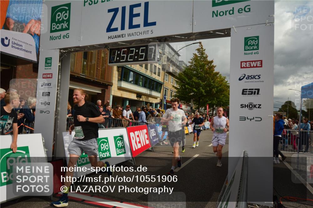 20.09.2026 - PSD Bank Halbmarathon LAZAROV Photography http://msf.ph/oto/10551906 20.09.2026 11:52:56 Ziel 1365, 2528, 3018, 3041, 3050, 3505, 4020, 4230, 4451, 4757 meine-sportfotos.de