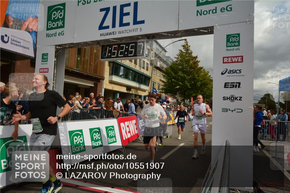 20.09.2026 - PSD Bank Halbmarathon LAZAROV Photography http://msf.ph/oto/10551907 20.09.2026 11:52:56 Ziel 1365, 2528, 3018, 3041, 3050, 3505, 4020, 4230, 4451, 4757 meine-sportfotos.de