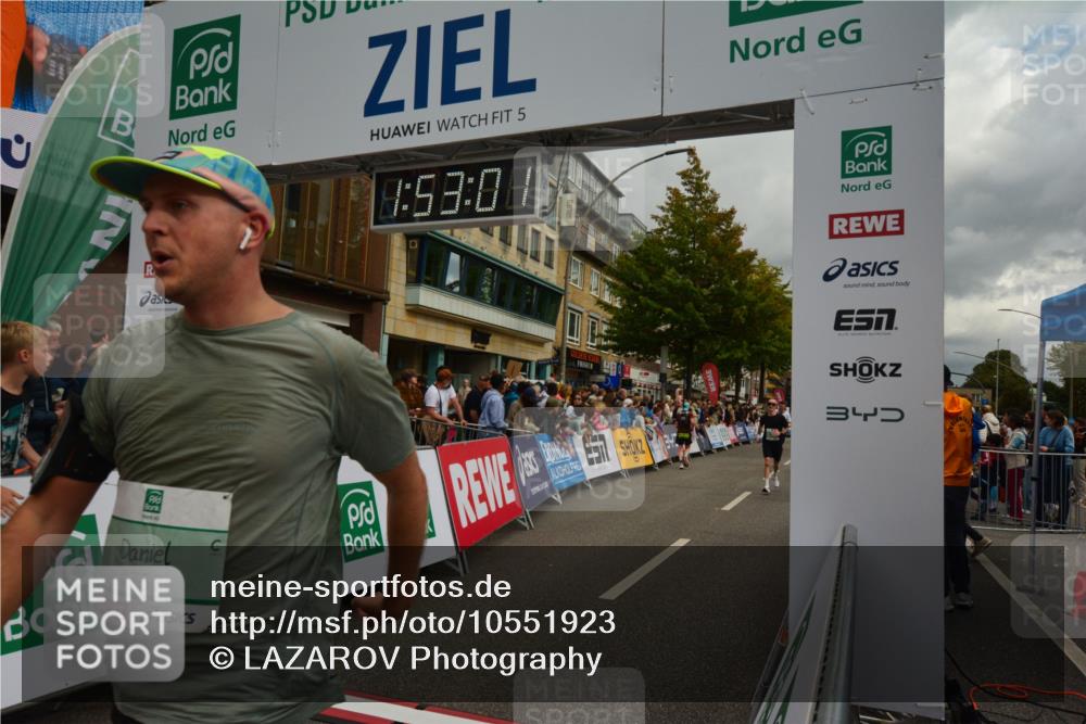 20.09.2026 - PSD Bank Halbmarathon LAZAROV Photography http://msf.ph/oto/10551923 20.09.2026 11:53:00 Ziel 1365, 2528, 2870, 3018, 3041, 3050, 3371, 3505, 4020, 4451, 4624, 4757 meine-sportfotos.de
