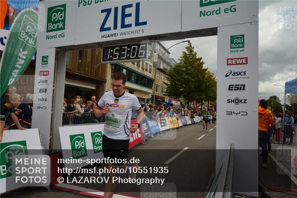 20.09.2026 - PSD Bank Halbmarathon LAZAROV Photography http://msf.ph/oto/10551935 20.09.2026 11:53:06 Ziel 1666, 2286, 2870, 3041, 3371, 3505, 4507, 4624, 4757 meine-sportfotos.de