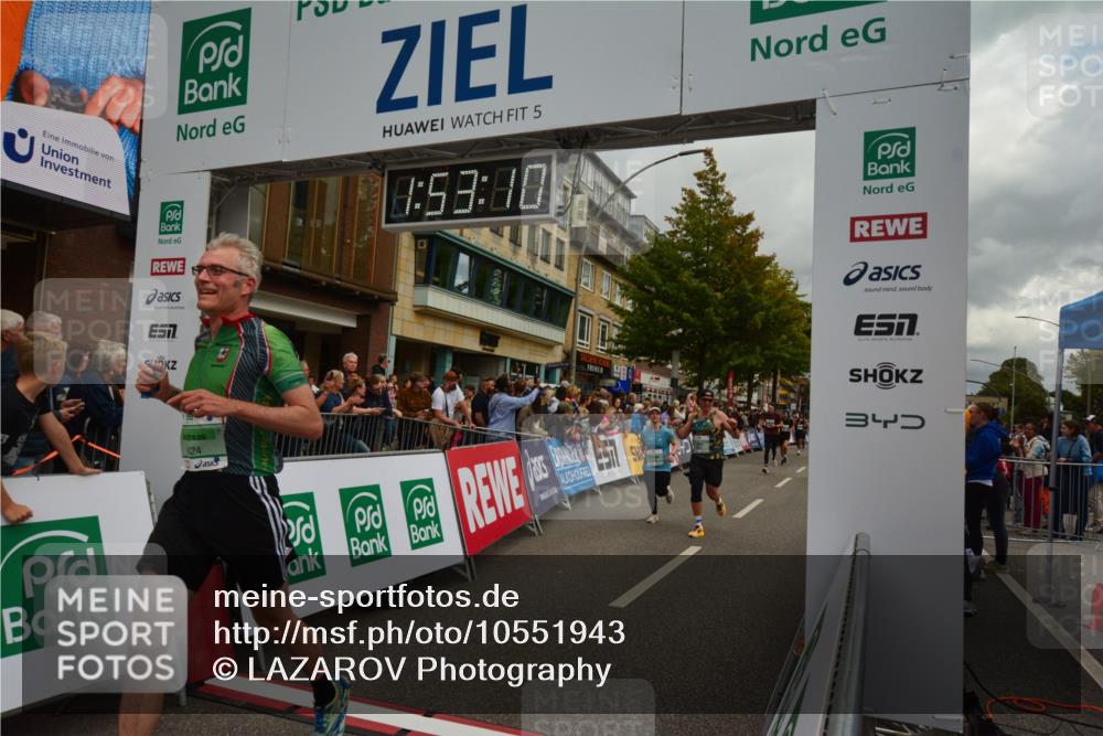 20.09.2026 - PSD Bank Halbmarathon LAZAROV Photography http://msf.ph/oto/10551943 20.09.2026 11:53:10 Ziel 1046, 1666, 1701, 2286, 2870, 3041, 3371, 3505, 4386, 4507, 4624 meine-sportfotos.de
