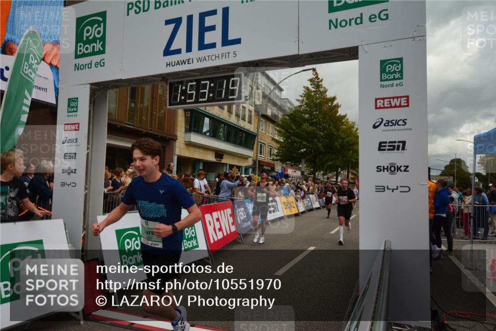 20.09.2026 - PSD Bank Halbmarathon LAZAROV Photography http://msf.ph/oto/10551970 20.09.2026 11:53:18 Ziel 1012, 1046, 1666, 1701, 2106, 2270, 2286, 2650, 2870, 3154, 3371, 4386, 4507 meine-sportfotos.de