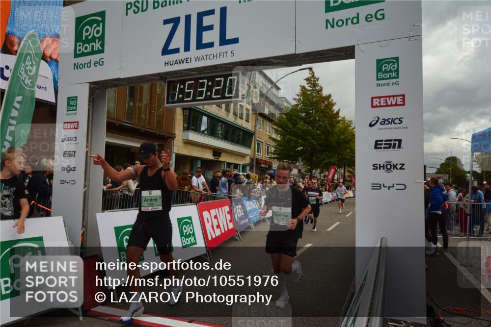 20.09.2026 - PSD Bank Halbmarathon LAZAROV Photography http://msf.ph/oto/10551976 20.09.2026 11:53:19 Ziel 1012, 1046, 1528, 1666, 1701, 2106, 2270, 2286, 2650, 3154, 3376, 4386, 4507 meine-sportfotos.de