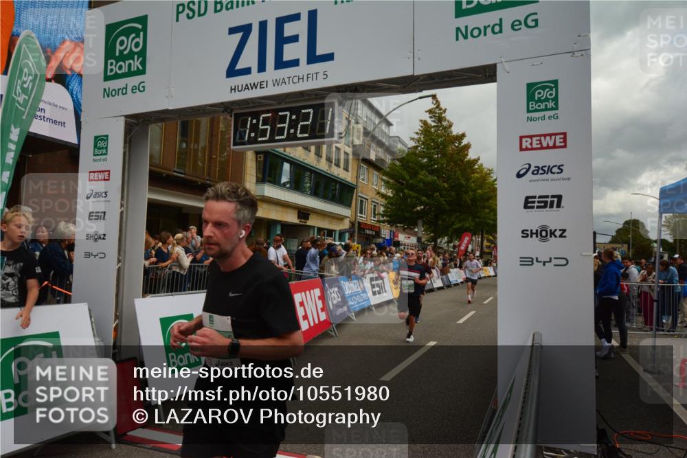 20.09.2026 - PSD Bank Halbmarathon LAZAROV Photography http://msf.ph/oto/10551980 20.09.2026 11:53:20 Ziel 1012, 1046, 1528, 1666, 1701, 2106, 2270, 2286, 2350, 2650, 3154, 3376, 3867, 4386, 4507 meine-sportfotos.de