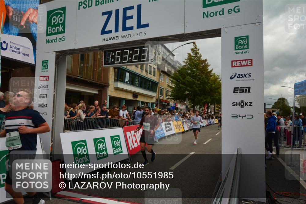20.09.2026 - PSD Bank Halbmarathon LAZAROV Photography http://msf.ph/oto/10551985 20.09.2026 11:53:22 Ziel 1012, 1046, 1528, 1701, 2106, 2270, 2286, 2350, 2650, 3154, 3376, 3867, 4025, 4386, 4507 meine-sportfotos.de
