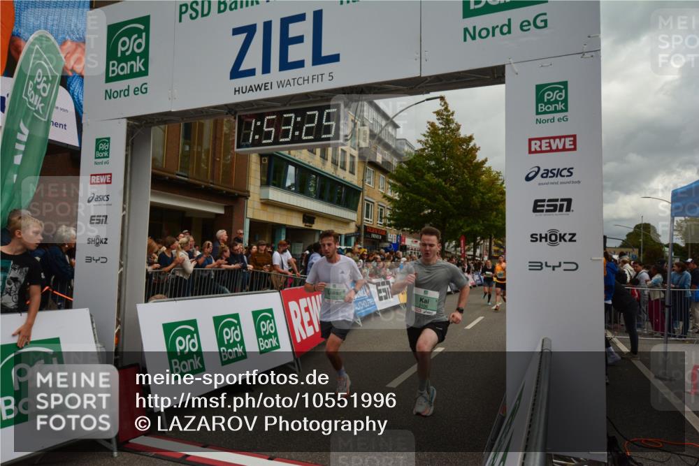 20.09.2026 - PSD Bank Halbmarathon LAZAROV Photography http://msf.ph/oto/10551996 20.09.2026 11:53:24 Ziel 1012, 1046, 1528, 1701, 2106, 2270, 2350, 2650, 3154, 3376, 3678, 3867, 4025, 4386, 4507 meine-sportfotos.de