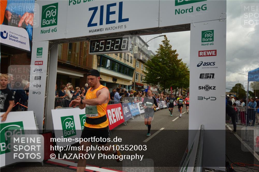 20.09.2026 - PSD Bank Halbmarathon LAZAROV Photography http://msf.ph/oto/10552003 20.09.2026 11:53:28 Ziel 1012, 1528, 2106, 2270, 2350, 2611, 2650, 3154, 3376, 3678, 3702, 3867, 4025, 4386 meine-sportfotos.de