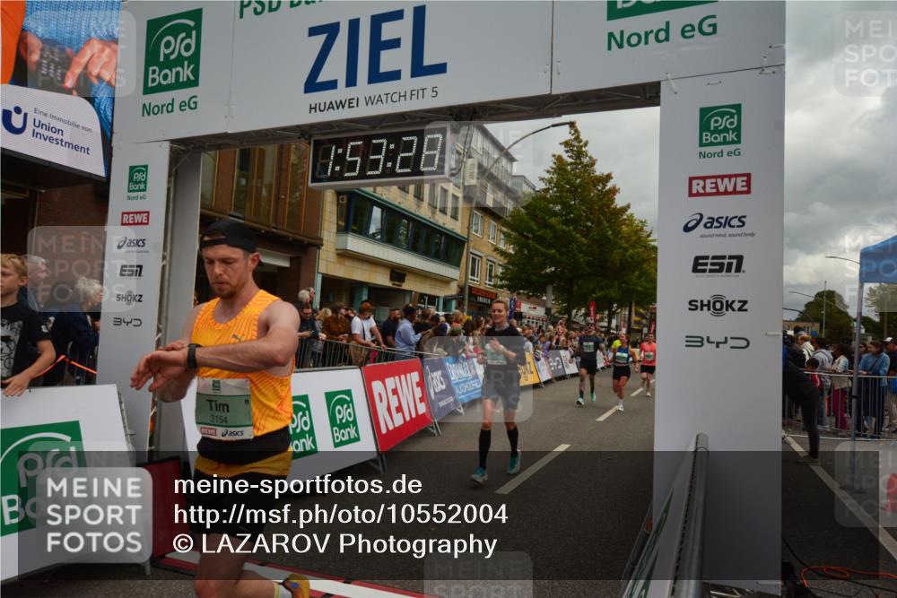20.09.2026 - PSD Bank Halbmarathon LAZAROV Photography http://msf.ph/oto/10552004 20.09.2026 11:53:28 Ziel 1012, 1528, 2106, 2270, 2350, 2611, 2650, 3154, 3376, 3678, 3702, 3867, 4025, 4386 meine-sportfotos.de