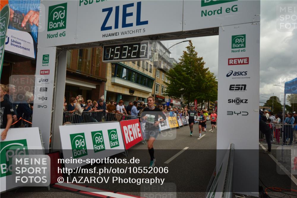 20.09.2026 - PSD Bank Halbmarathon LAZAROV Photography http://msf.ph/oto/10552006 20.09.2026 11:53:28 Ziel 1012, 1528, 2106, 2270, 2350, 2611, 2650, 3154, 3376, 3678, 3702, 3867, 4025, 4386 meine-sportfotos.de