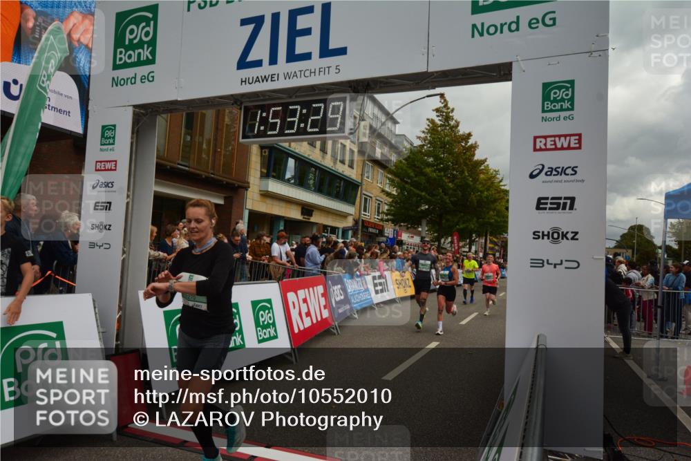 20.09.2026 - PSD Bank Halbmarathon LAZAROV Photography http://msf.ph/oto/10552010 20.09.2026 11:53:29 Ziel 1012, 1528, 1961, 2106, 2270, 2350, 2611, 2650, 3154, 3376, 3678, 3702, 3867, 4025 meine-sportfotos.de