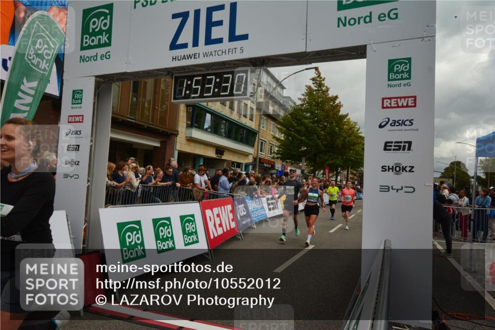 20.09.2026 - PSD Bank Halbmarathon LAZAROV Photography http://msf.ph/oto/10552012 20.09.2026 11:53:29 Ziel 1012, 1528, 1961, 2106, 2270, 2350, 2611, 2650, 3154, 3376, 3678, 3702, 3867, 4025 meine-sportfotos.de