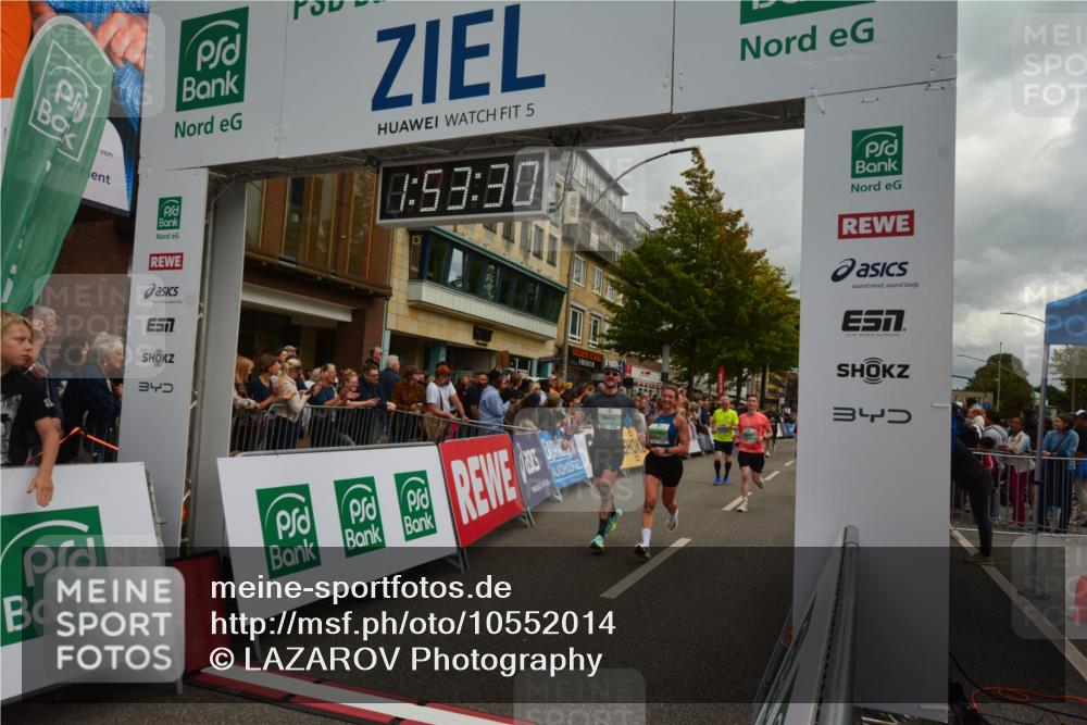 20.09.2026 - PSD Bank Halbmarathon LAZAROV Photography http://msf.ph/oto/10552014 20.09.2026 11:53:30 Ziel 1012, 1462, 1528, 1961, 2106, 2270, 2350, 2611, 3154, 3376, 3678, 3702, 3867, 4025, 4770 meine-sportfotos.de