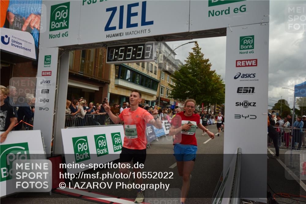 20.09.2026 - PSD Bank Halbmarathon LAZAROV Photography http://msf.ph/oto/10552022 20.09.2026 11:53:32 Ziel 1462, 1528, 1961, 2270, 2350, 2611, 3154, 3376, 3678, 3702, 3867, 4021, 4025, 4770 meine-sportfotos.de