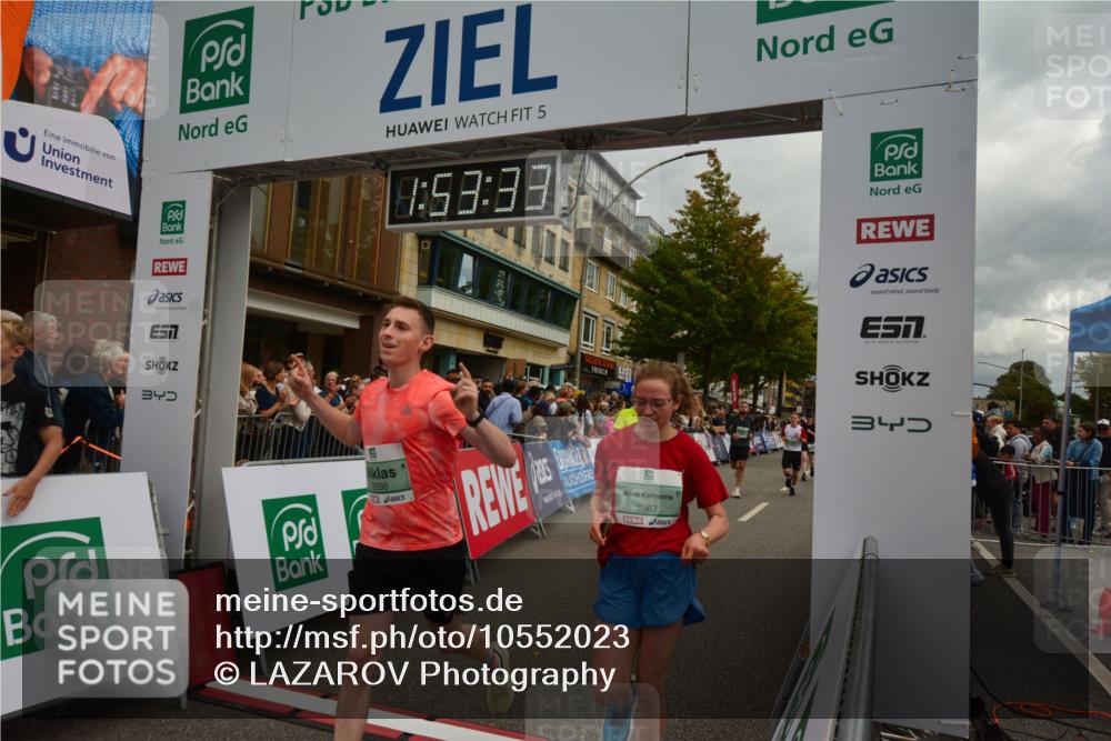 20.09.2026 - PSD Bank Halbmarathon LAZAROV Photography http://msf.ph/oto/10552023 20.09.2026 11:53:32 Ziel 1462, 1528, 1961, 2270, 2350, 2611, 3154, 3376, 3678, 3702, 3867, 4021, 4025, 4770 meine-sportfotos.de