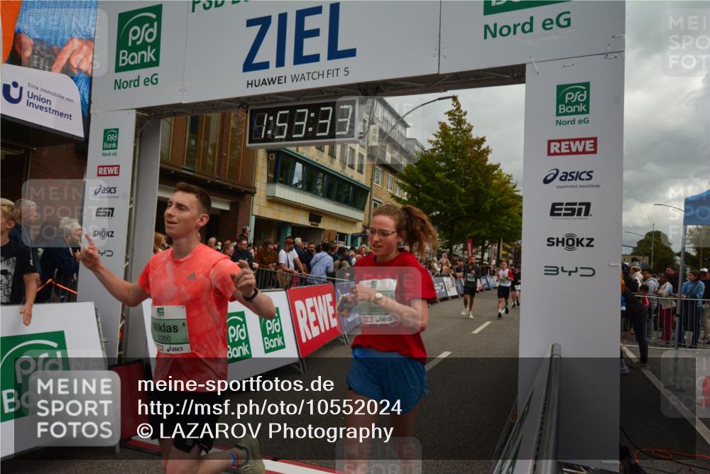 20.09.2026 - PSD Bank Halbmarathon LAZAROV Photography http://msf.ph/oto/10552024 20.09.2026 11:53:32 Ziel 1462, 1528, 1961, 2270, 2350, 2611, 3154, 3376, 3678, 3702, 3867, 4021, 4025, 4770 meine-sportfotos.de