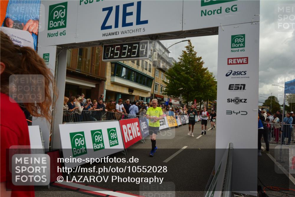 20.09.2026 - PSD Bank Halbmarathon LAZAROV Photography http://msf.ph/oto/10552028 20.09.2026 11:53:33 Ziel 1462, 1528, 1961, 2270, 2350, 2611, 3154, 3376, 3678, 3702, 3867, 4021, 4025, 4770 meine-sportfotos.de