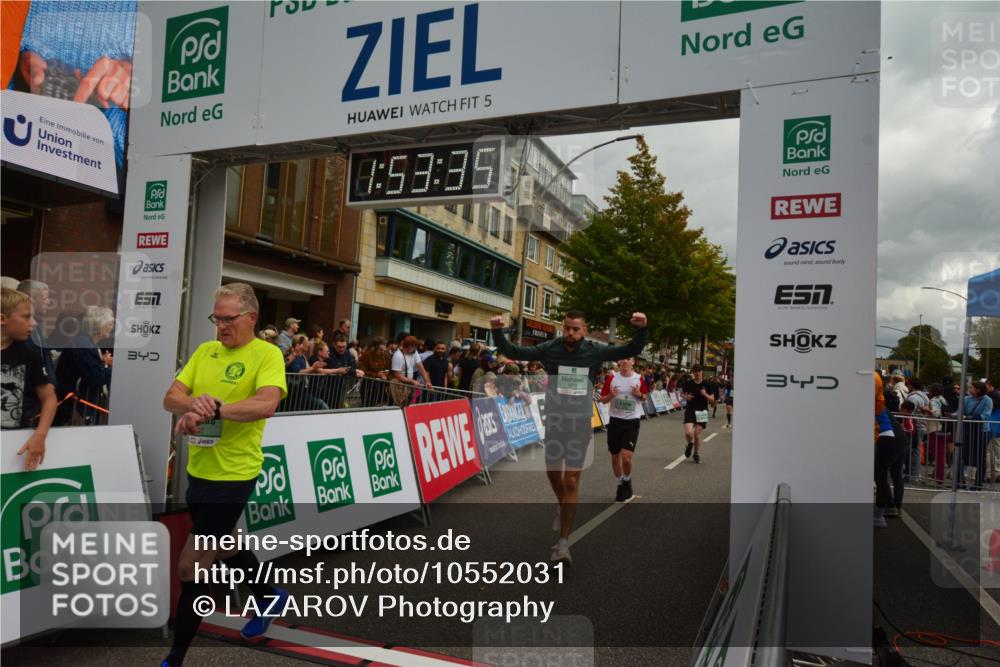 20.09.2026 - PSD Bank Halbmarathon LAZAROV Photography http://msf.ph/oto/10552031 20.09.2026 11:53:35 Ziel 1462, 1528, 1961, 2270, 2350, 2611, 3376, 3678, 3702, 3867, 4021, 4025, 4426, 4770 meine-sportfotos.de