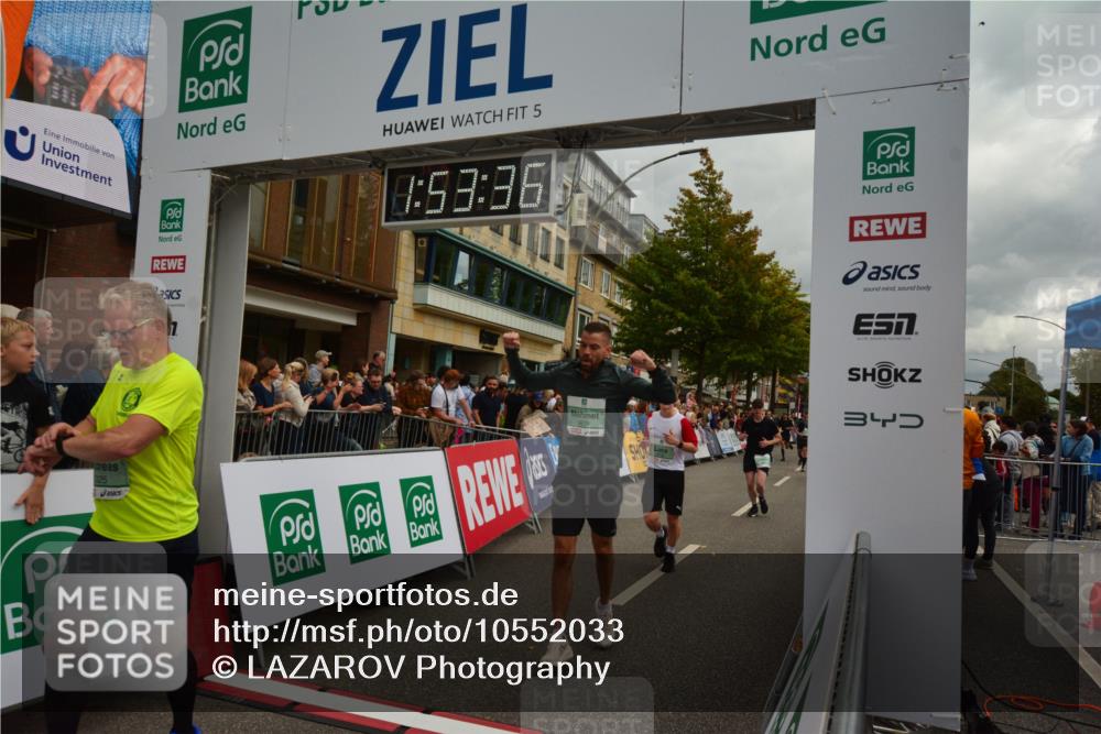 20.09.2026 - PSD Bank Halbmarathon LAZAROV Photography http://msf.ph/oto/10552033 20.09.2026 11:53:35 Ziel 1462, 1528, 1961, 2270, 2350, 2611, 3376, 3678, 3702, 3867, 4021, 4025, 4426, 4770 meine-sportfotos.de