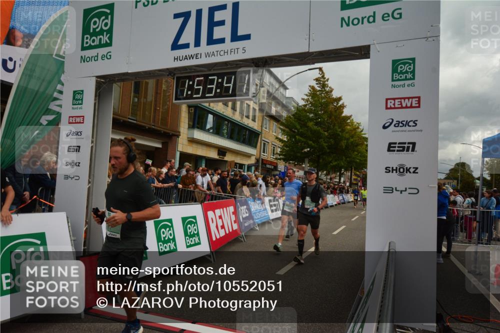 20.09.2026 - PSD Bank Halbmarathon LAZAROV Photography http://msf.ph/oto/10552051 20.09.2026 11:53:40 Ziel 1346, 1462, 1961, 2611, 3678, 3702, 3840, 4021, 4025, 4426, 4770 meine-sportfotos.de