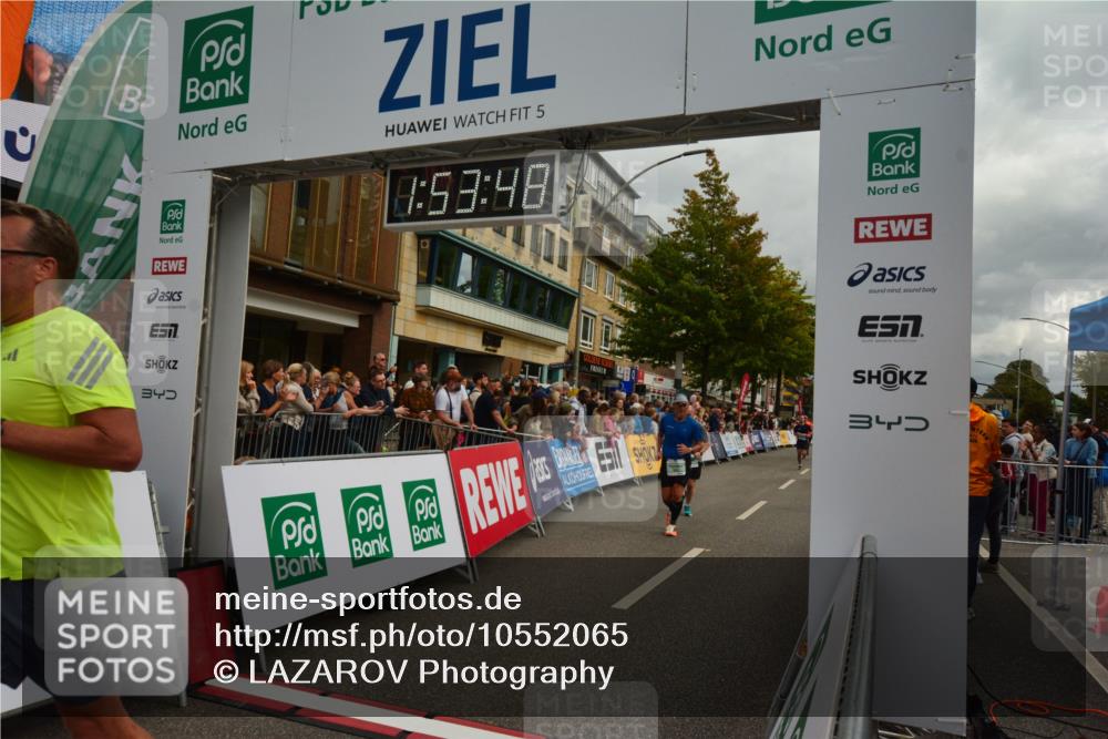 20.09.2026 - PSD Bank Halbmarathon LAZAROV Photography http://msf.ph/oto/10552065 20.09.2026 11:53:48 Ziel 1014, 1346, 1462, 2879, 3106, 3479, 3840, 4021, 4426, 4770 meine-sportfotos.de