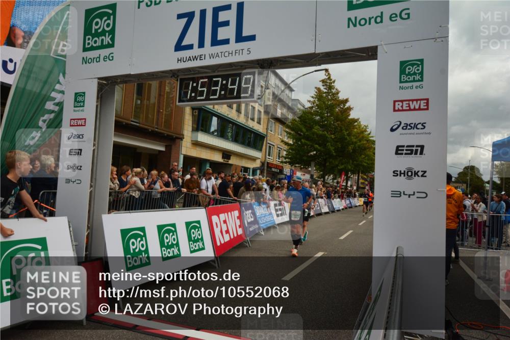 20.09.2026 - PSD Bank Halbmarathon LAZAROV Photography http://msf.ph/oto/10552068 20.09.2026 11:53:48 Ziel 1014, 1346, 1462, 2879, 3106, 3479, 3840, 4021, 4426, 4770 meine-sportfotos.de