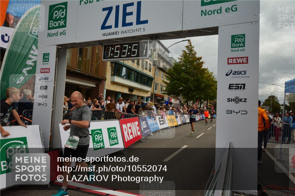 20.09.2026 - PSD Bank Halbmarathon LAZAROV Photography http://msf.ph/oto/10552074 20.09.2026 11:53:51 Ziel 1014, 1346, 2879, 3106, 3479, 3840, 4426 meine-sportfotos.de