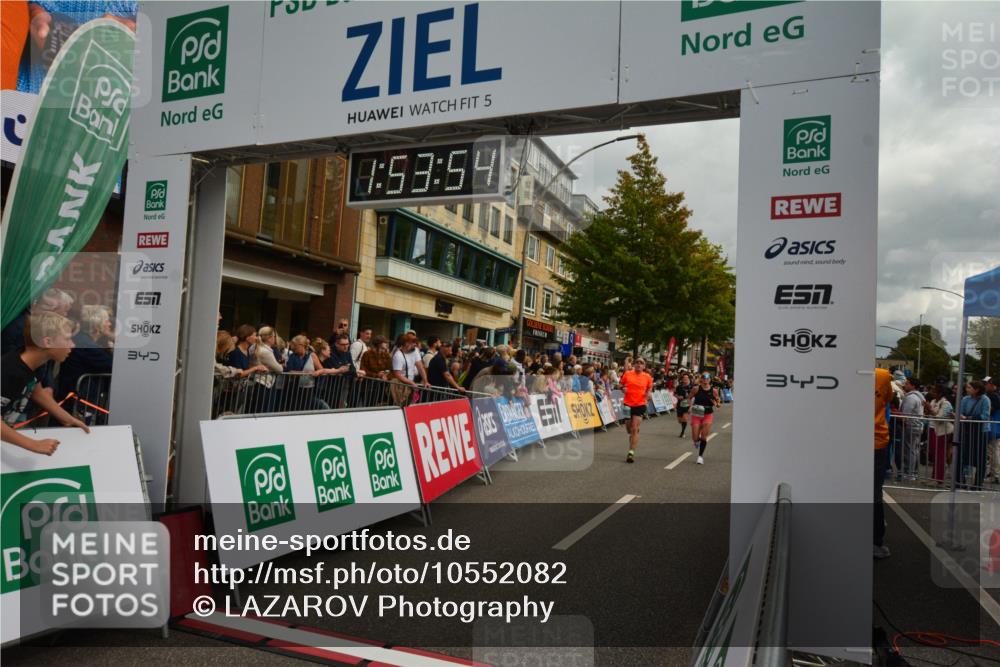 20.09.2026 - PSD Bank Halbmarathon LAZAROV Photography http://msf.ph/oto/10552082 20.09.2026 11:53:54 Ziel 1014, 1346, 2144, 2879, 3106, 3479, 3558, 3840, 4742 meine-sportfotos.de