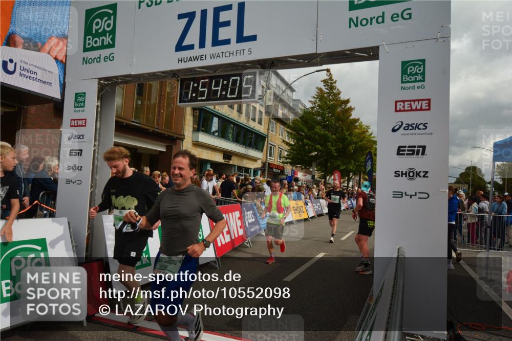 20.09.2026 - PSD Bank Halbmarathon LAZAROV Photography http://msf.ph/oto/10552098 20.09.2026 11:54:05 Ziel 1642, 1839, 2031, 2144, 2594, 2727, 3558, 3654, 4027, 4742, 4759, 4785 meine-sportfotos.de