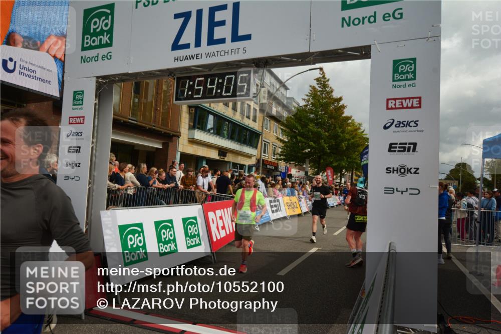 20.09.2026 - PSD Bank Halbmarathon LAZAROV Photography http://msf.ph/oto/10552100 20.09.2026 11:54:05 Ziel 1642, 1839, 2031, 2144, 2594, 2727, 3558, 3654, 4027, 4742, 4759, 4785 meine-sportfotos.de