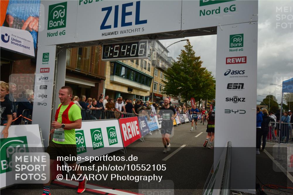 20.09.2026 - PSD Bank Halbmarathon LAZAROV Photography http://msf.ph/oto/10552105 20.09.2026 11:54:06 Ziel 1642, 1839, 2031, 2144, 2594, 2727, 3558, 3654, 4027, 4742, 4759, 4785 meine-sportfotos.de