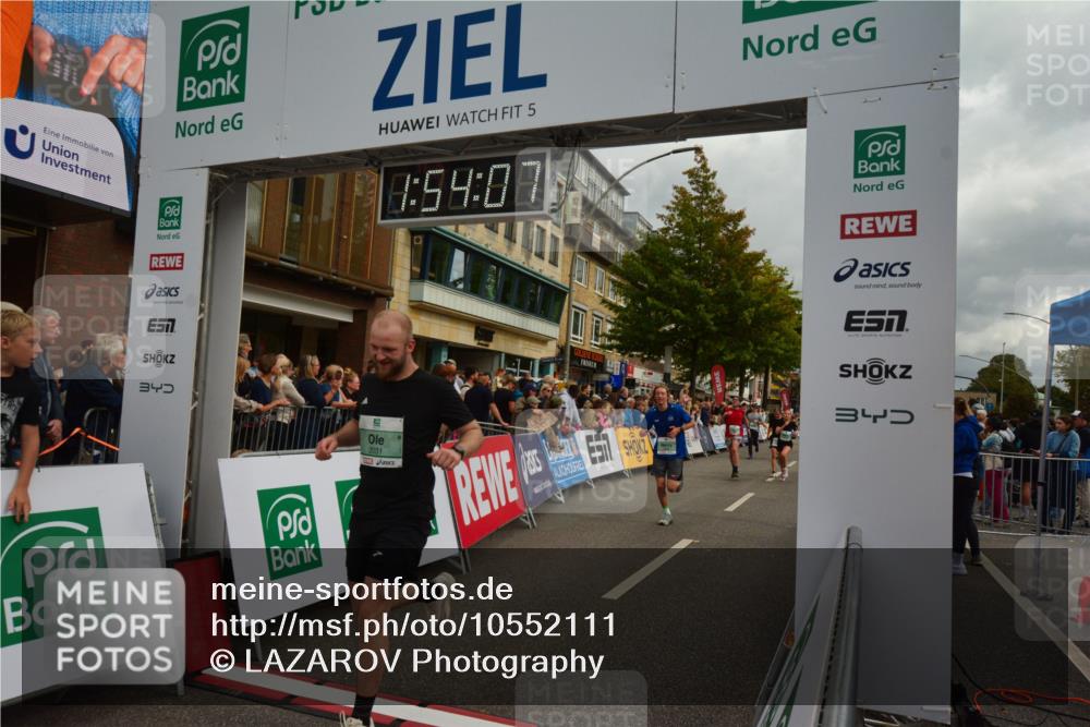 20.09.2026 - PSD Bank Halbmarathon LAZAROV Photography http://msf.ph/oto/10552111 20.09.2026 11:54:07 Ziel 1642, 1839, 2031, 2144, 2594, 2727, 3558, 3654, 4027, 4742, 4759, 4785 meine-sportfotos.de